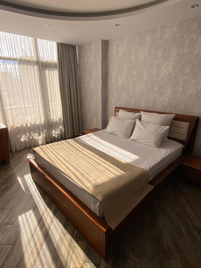 Hotel Light Palace Батуми Экстерьер фото