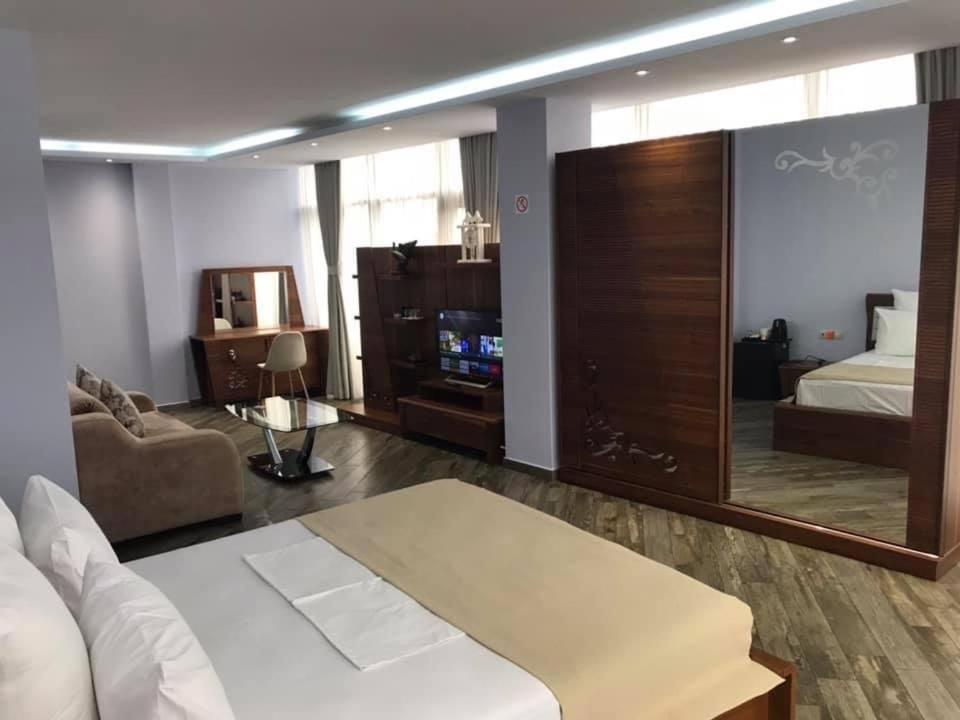 Hotel Light Palace Батуми Экстерьер фото